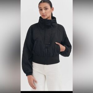 CUYANA Balloon Sleeve Light Puffer - Cropped Quilted Black Jacket Size S